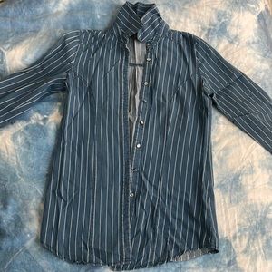 Italian tailored button down in soft denim-like cotton Size Small or 34(Italian)